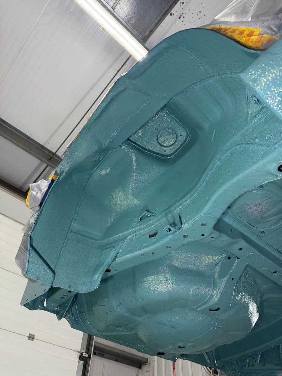 Primed and sealed inner structure