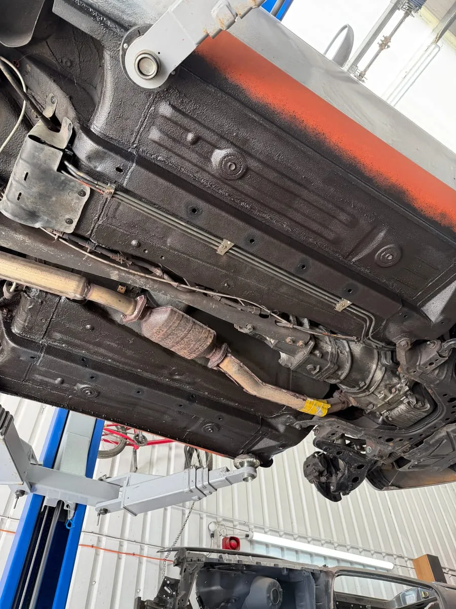 Finished and protected underbody, full length